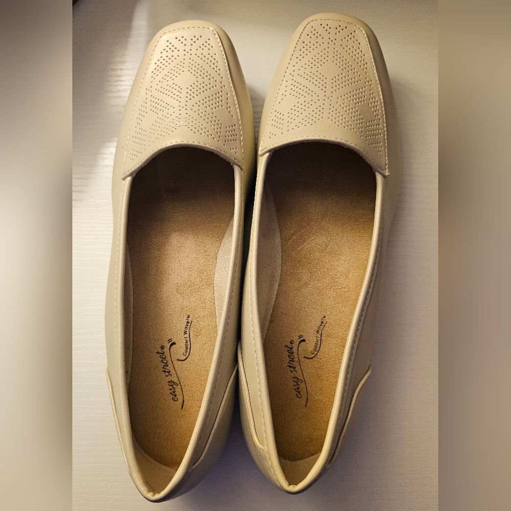 Easy Street- Dress Shoes